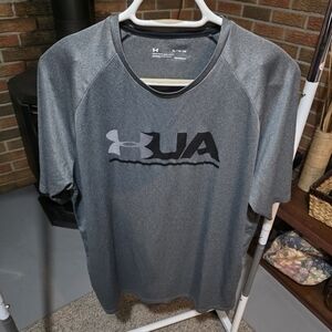 Under Armour Men's Heatgear Gray T-Shirt